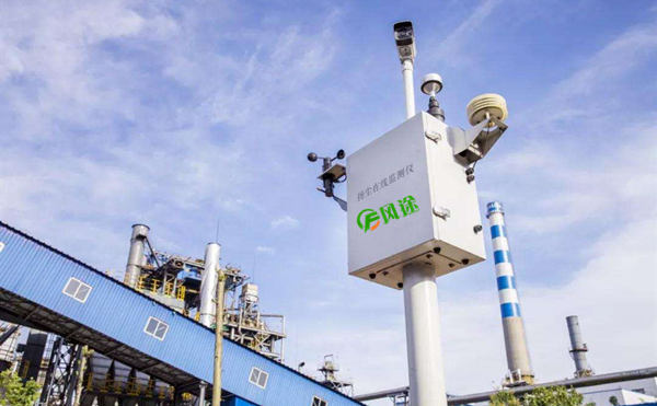 西安工地使用揚塵檢測儀監測噪聲和pm2.5數據